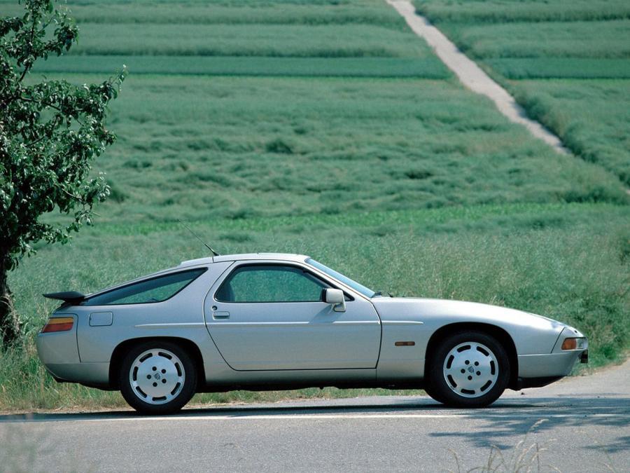  Porsche 928 S4 1986 года  (фото 10 из 11)